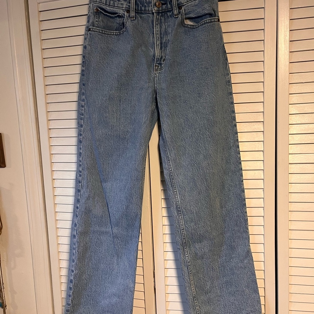 90s style relaxed high rise A&F Women's Jeans